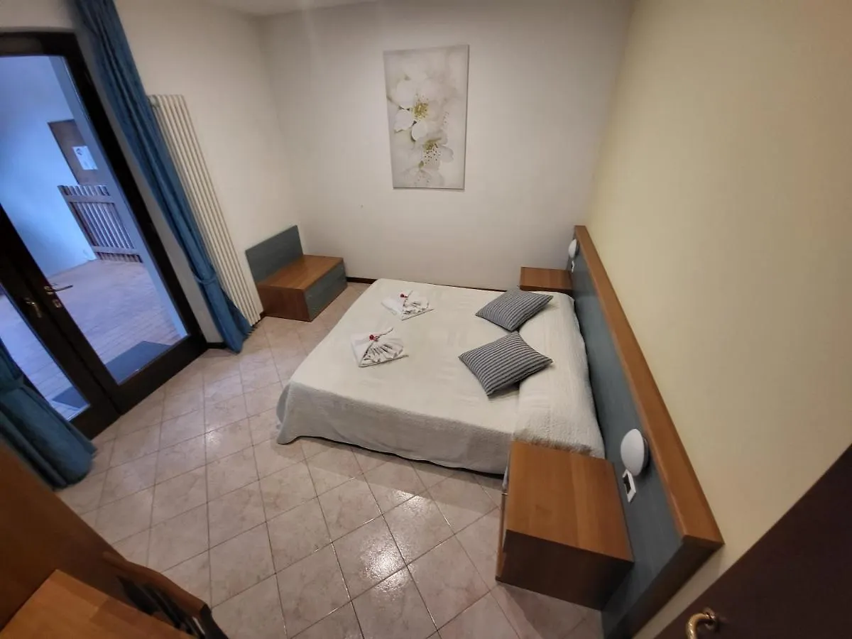 *** Aparthotel Residence Villa Margherita Brenzone sul Garda Itálie