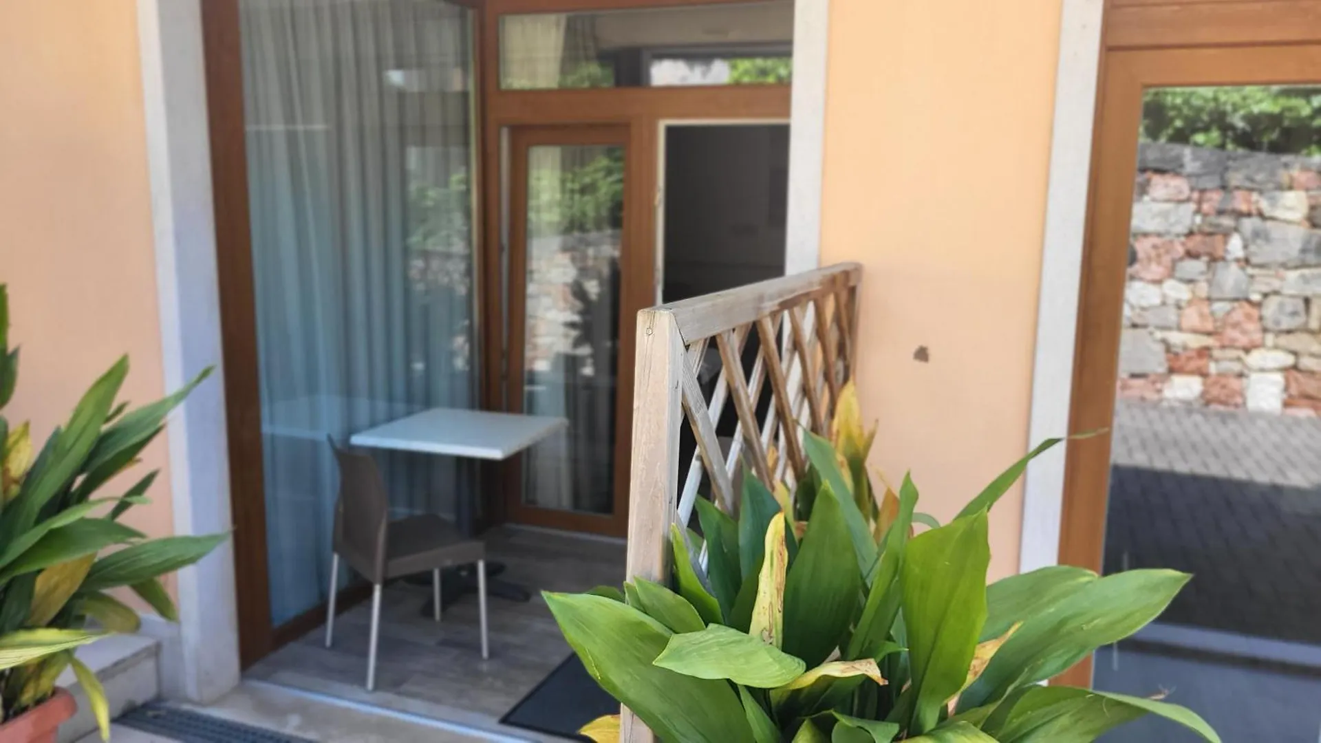 *** Aparthotel Residence Villa Margherita Brenzone sul Garda Italy