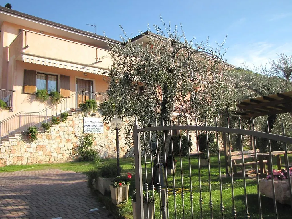 Residence Villa Margherita Brenzone sul Garda 3*,
