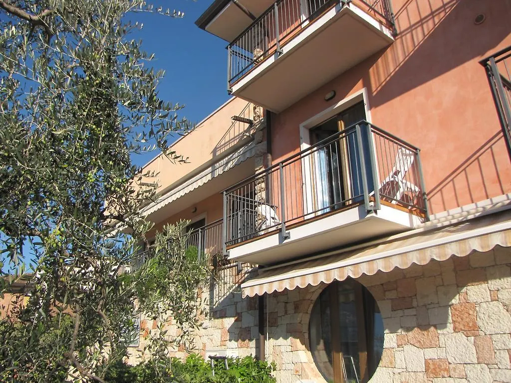 Residence Villa Margherita Brenzone sul Garda Aparthotel