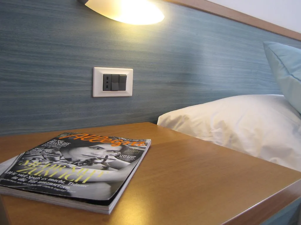 Residence Villa Margherita Brenzone sul Garda 3*,