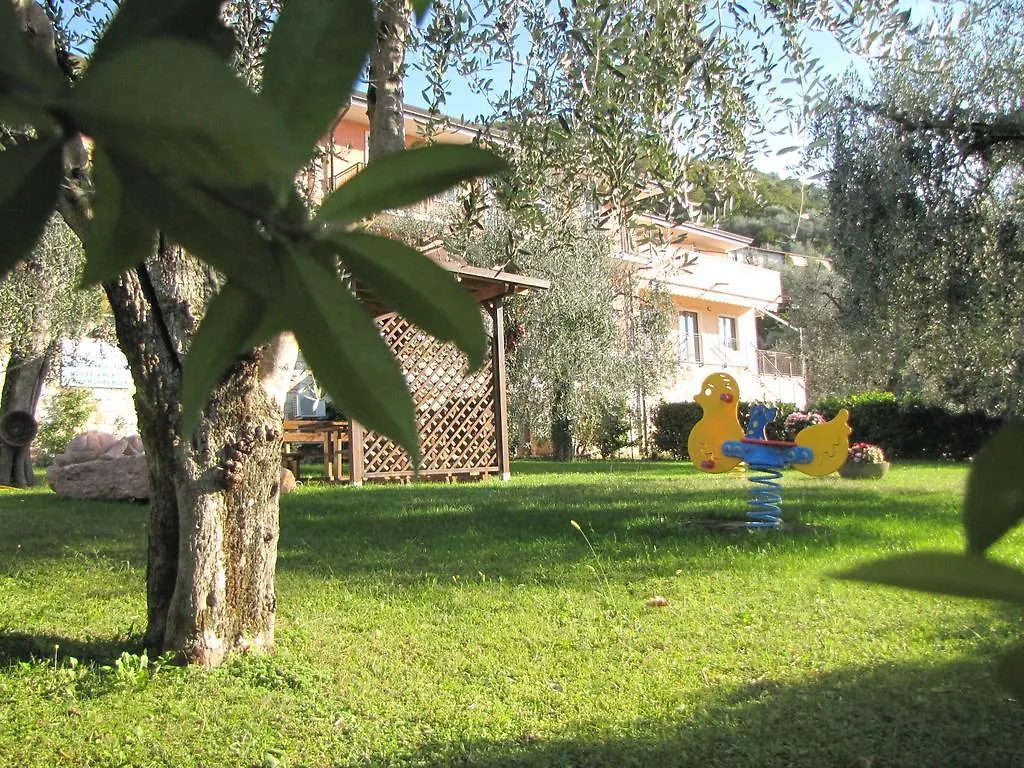 Residence Villa Margherita Brenzone sul Garda 3*,