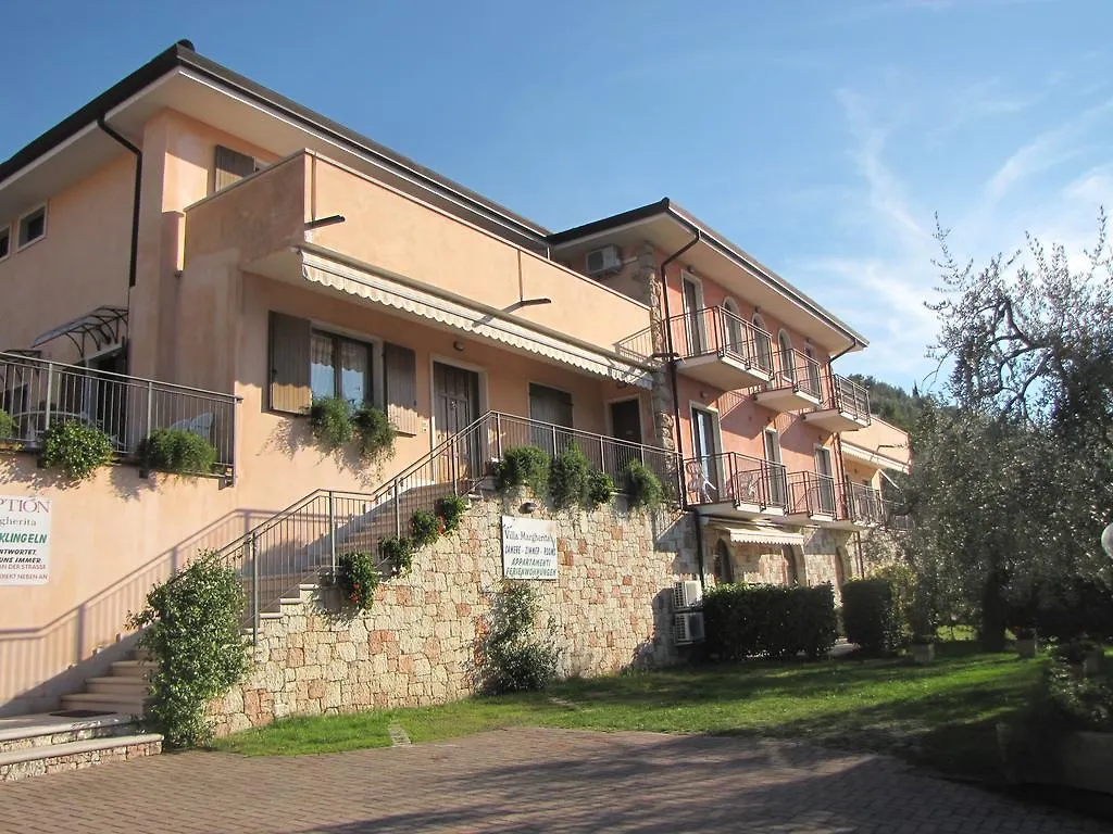 *** Aparthotel Residence Villa Margherita Brenzone sul Garda Italy