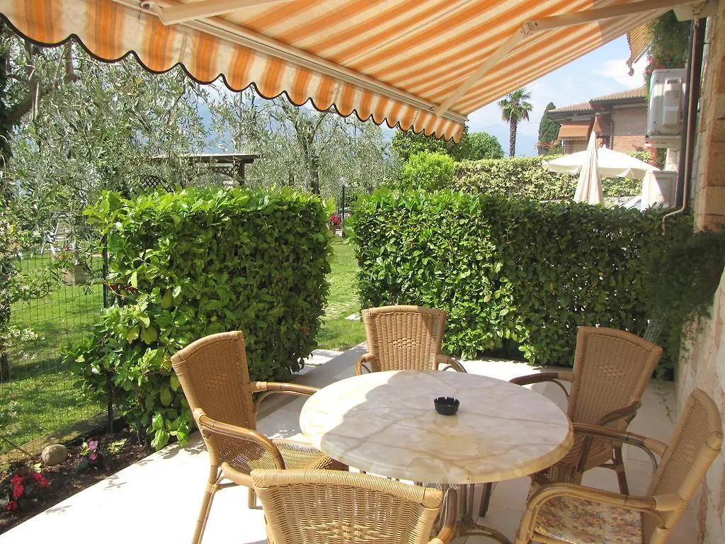 Residence Villa Margherita Brenzone sul Garda 3*,