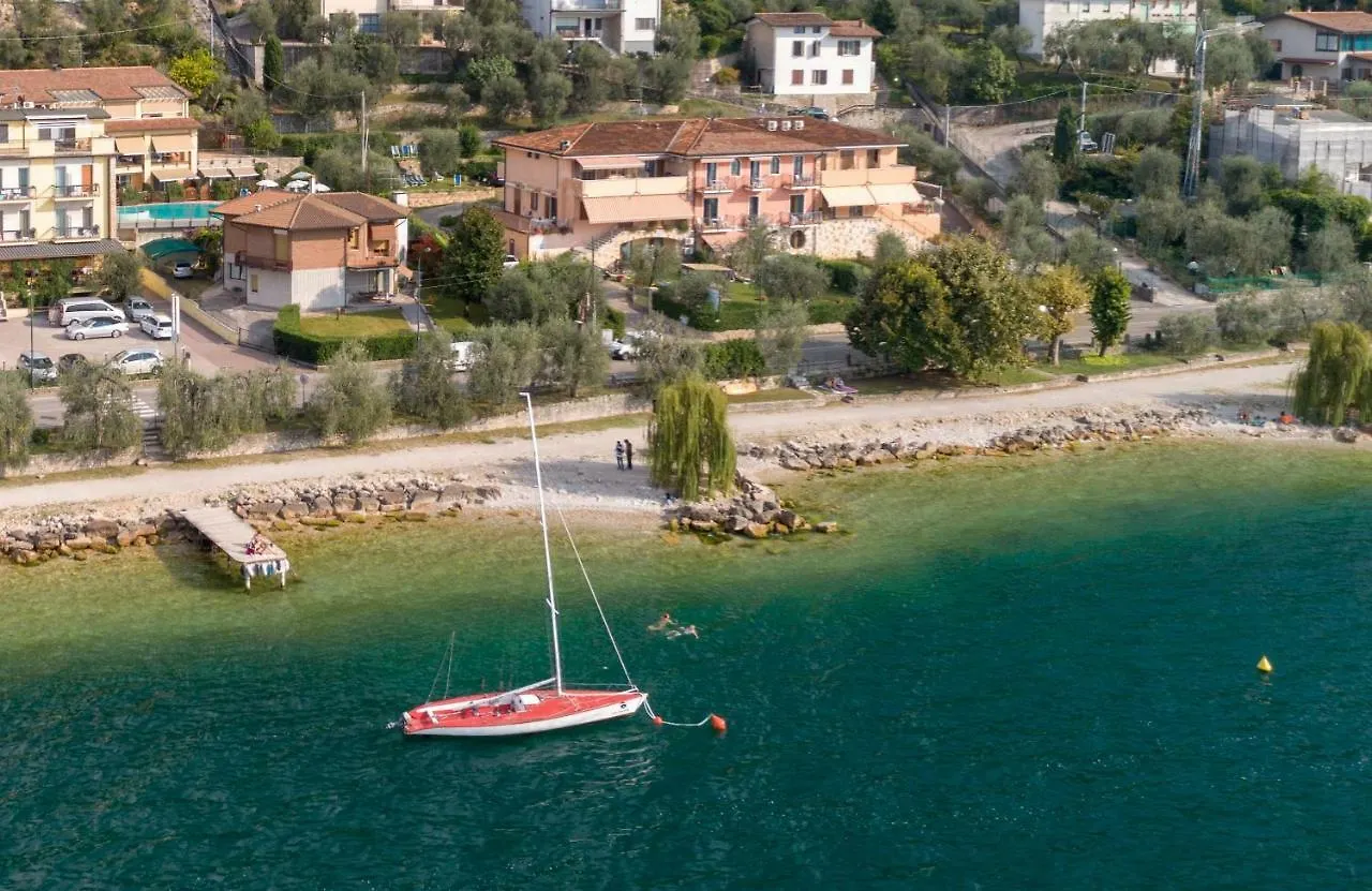 Aparthotel Residence Villa Margherita Brenzone sul Garda