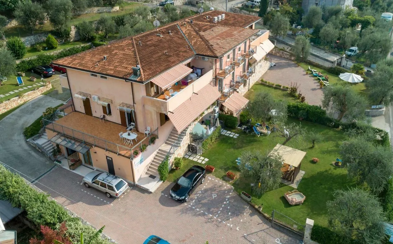 Residence Villa Margherita Brenzone sul Garda 3*,